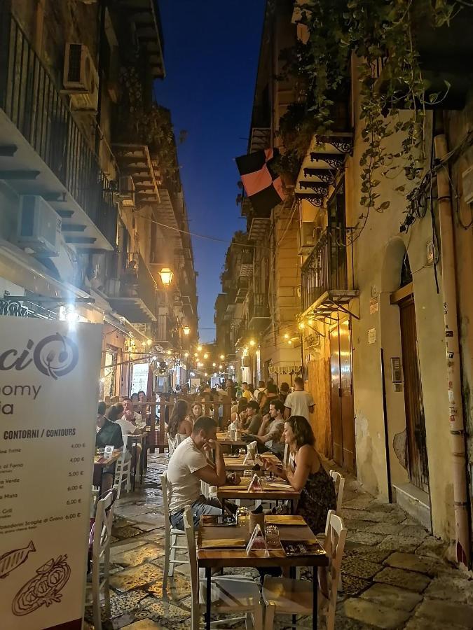 Hotel A Due Passi Appartament Palermo Exterior foto