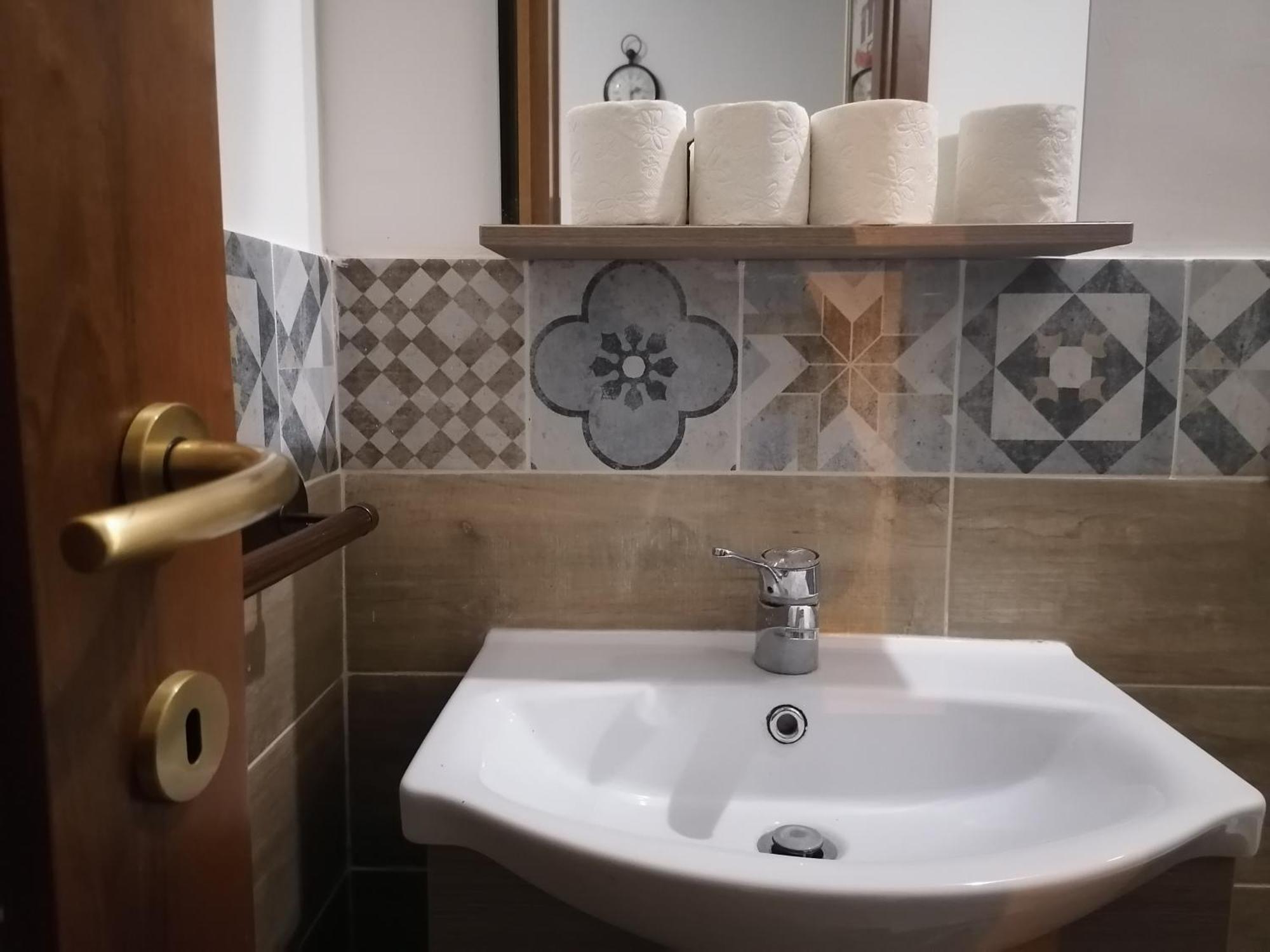 Hotel A Due Passi Appartament Palermo Habitación foto