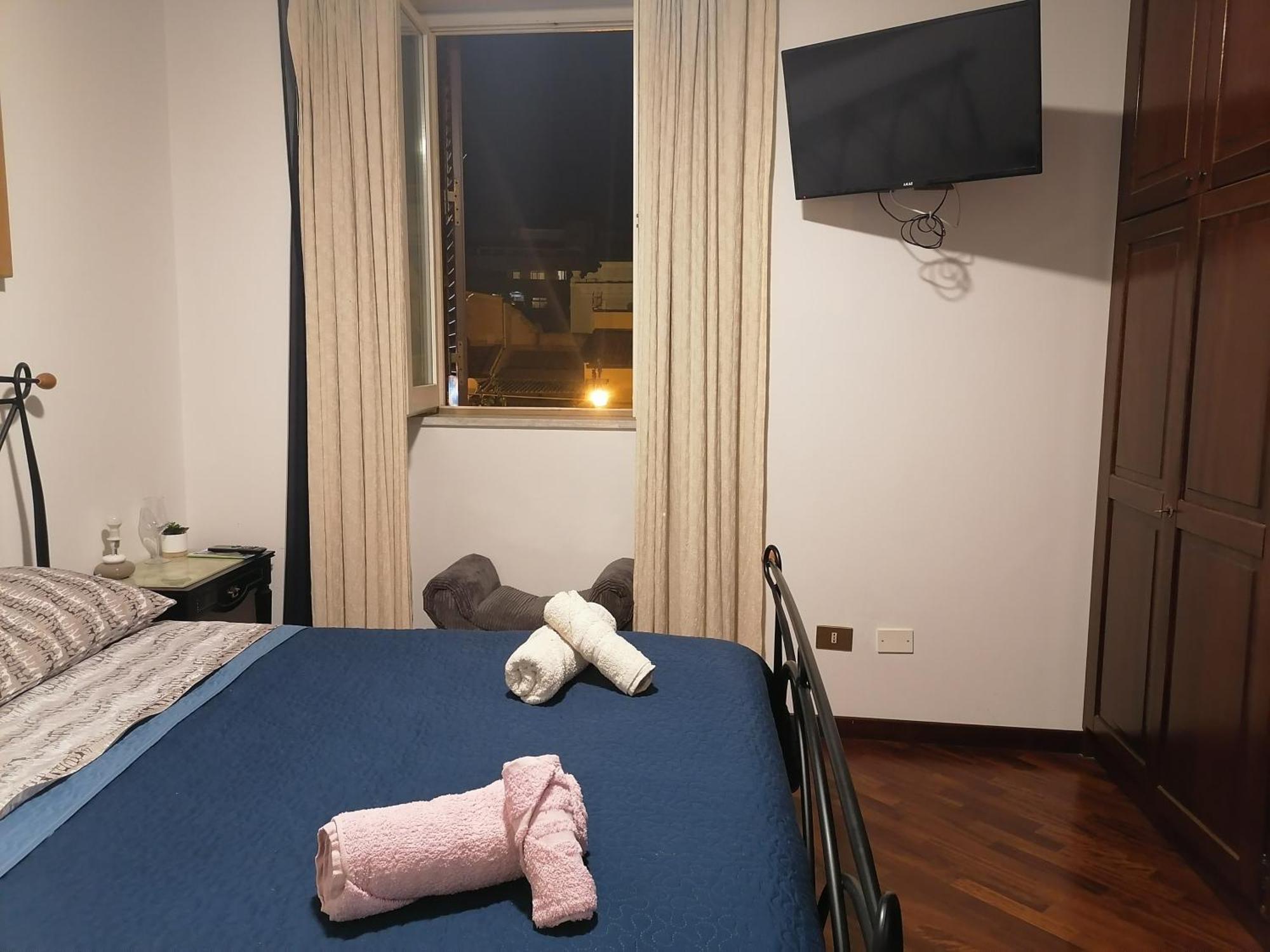 Hotel A Due Passi Appartament Palermo Habitación foto